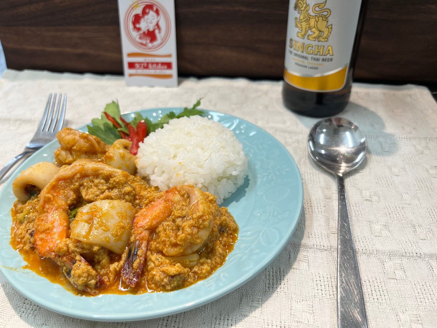シーフードパッポンカレー (卵・玉ねぎ・イカ・エビ入りカレー)